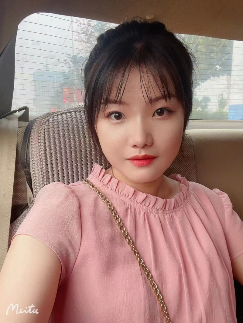 小学老师在编，